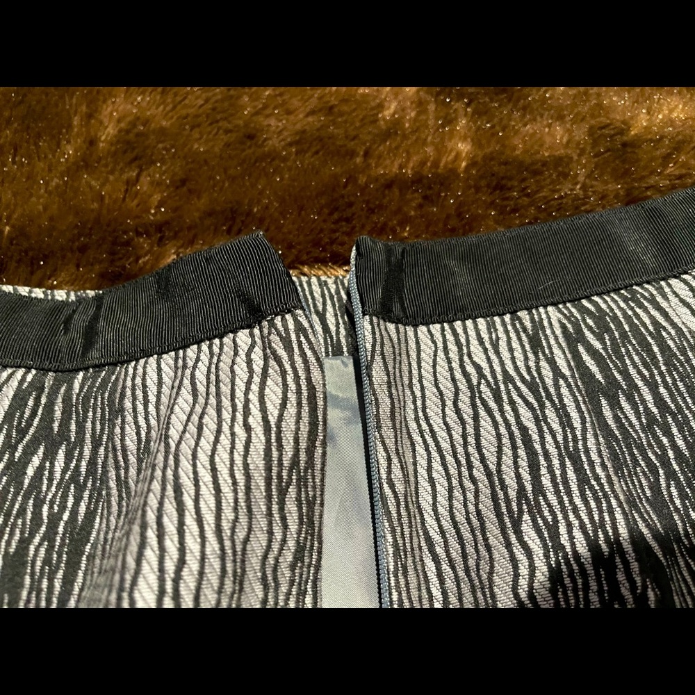 Ann Taylor Petite Grey and Black Skirt - Picture 6 of 12
